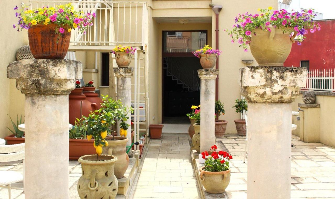 Palazzo Aurora Bed & Breakfast Alezio Luaran gambar