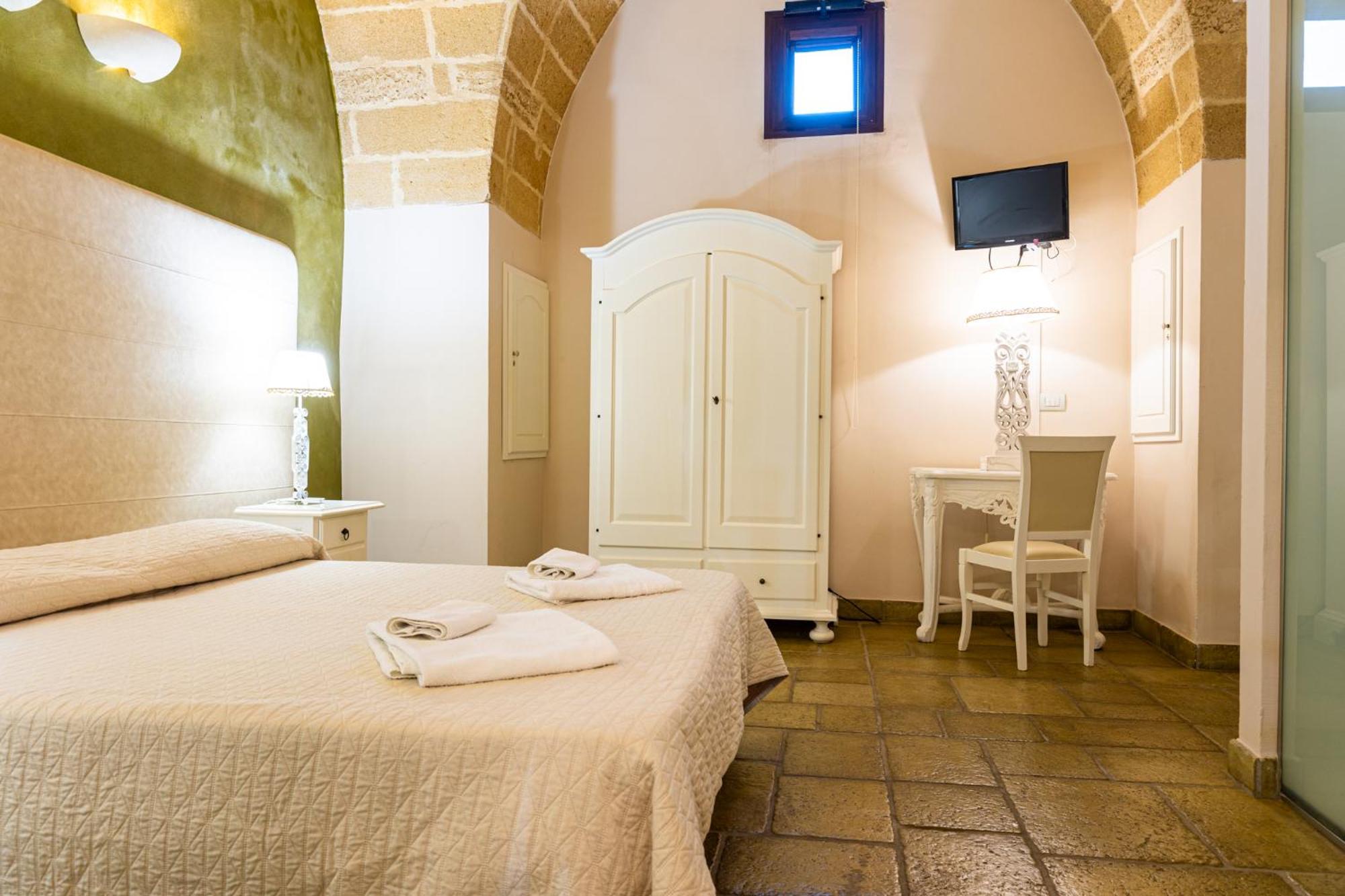 Palazzo Aurora Bed & Breakfast Alezio Luaran gambar