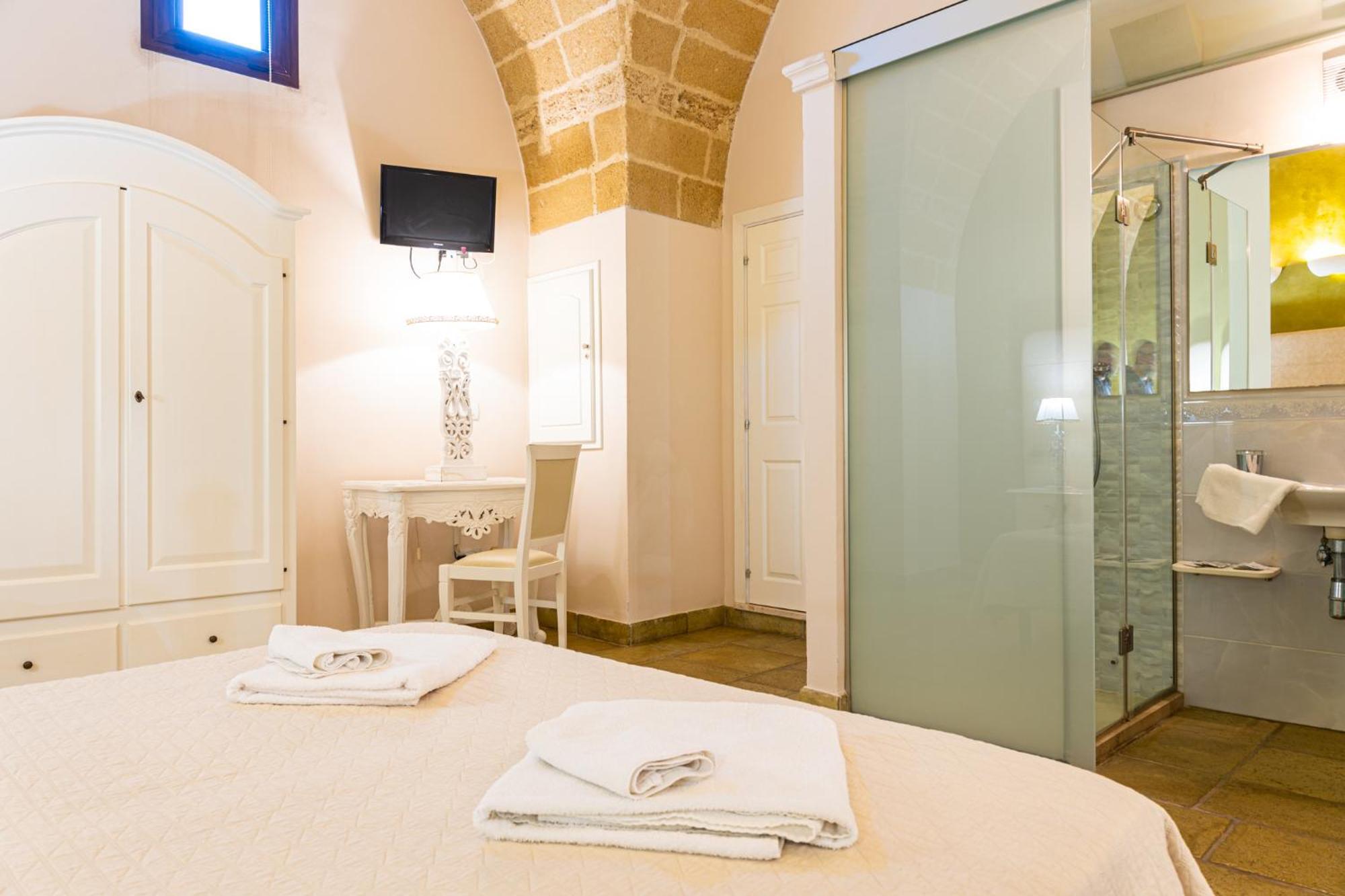 Palazzo Aurora Bed & Breakfast Alezio Luaran gambar